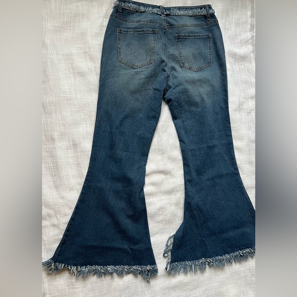 Banjul Frayed Asymmetrical Frayed “Preloved” Jeans Size:Large - Picture 5 of 9